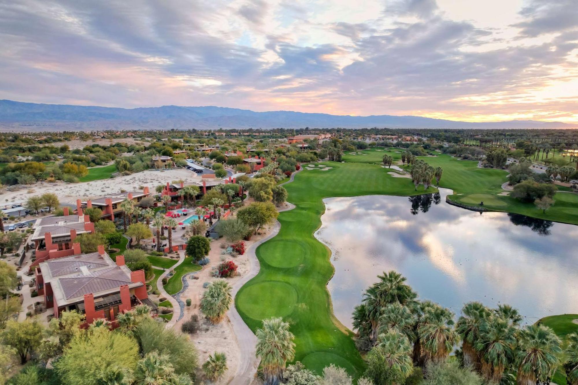 Hilton Grand Vacations Club Palm Desert Exterior photo